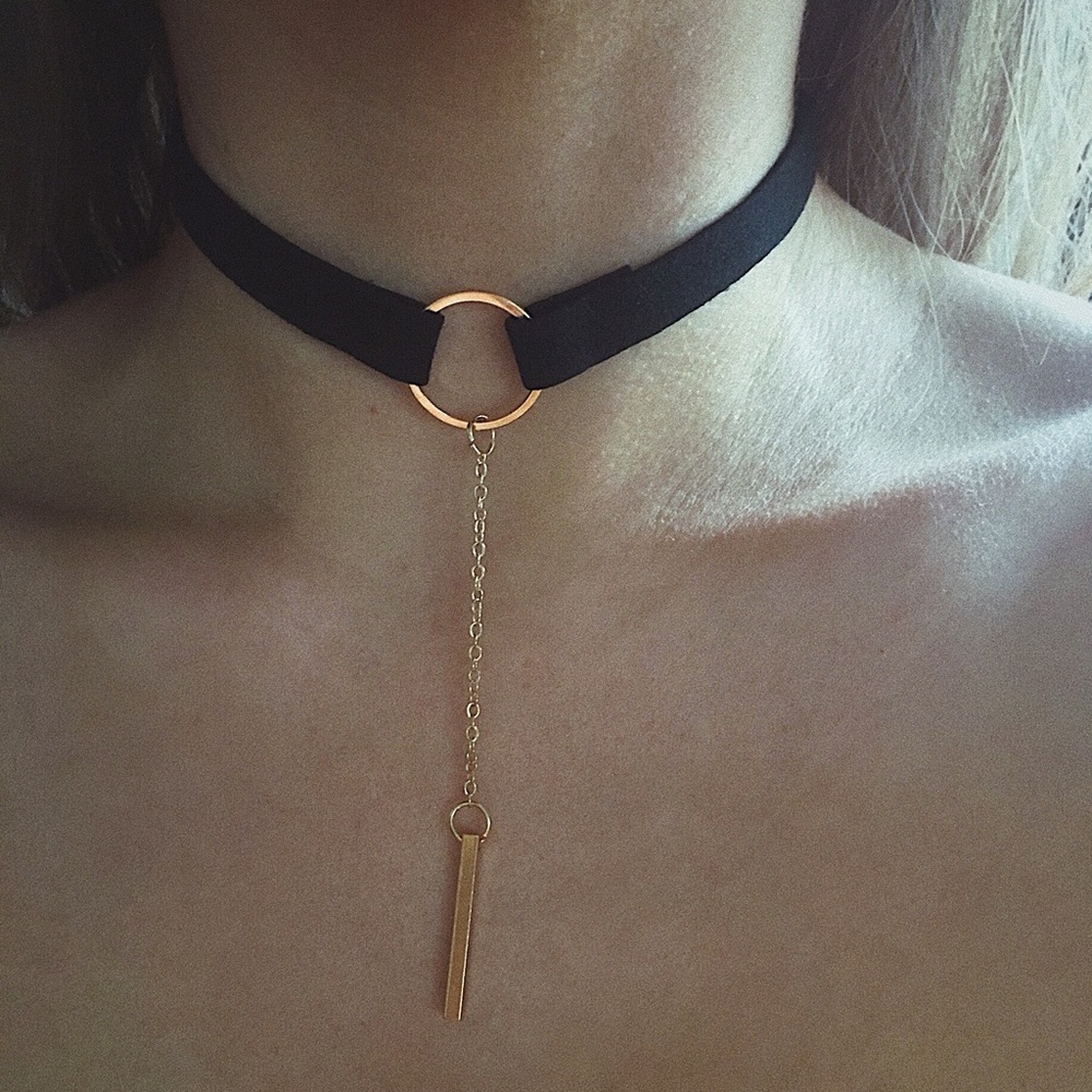 Minimalist Lariat Choker Necklace - Picture 4 of 4